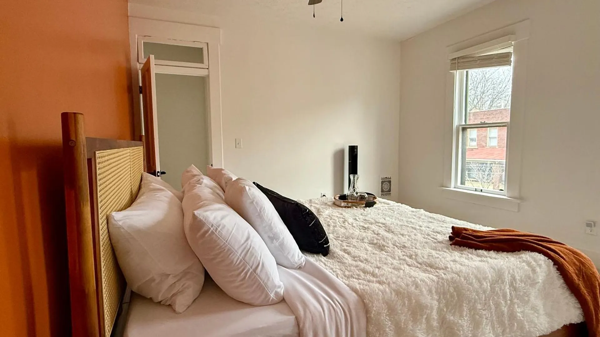 Holiday home Short North Convention King Bed Free Parking Villa Columbus United States