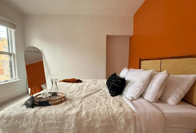 Holiday home Short North Convention King Bed Free Parking Villa Columbus